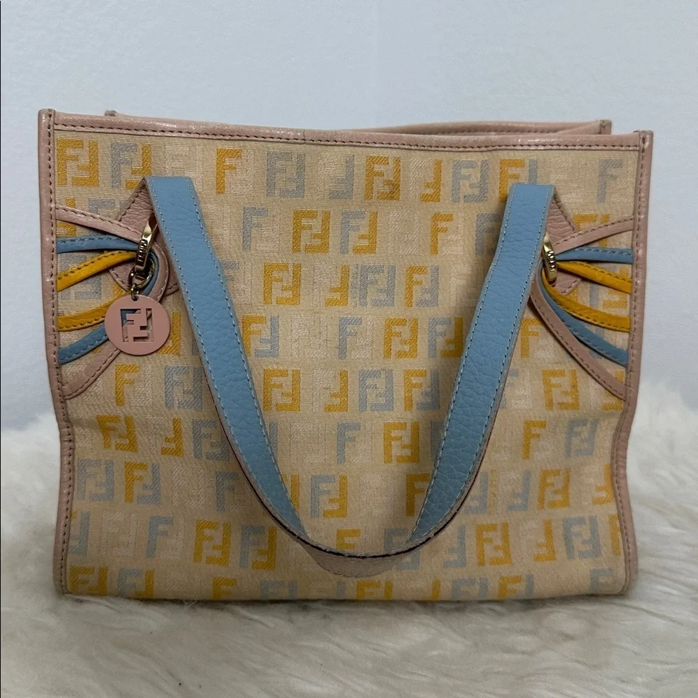 💯Authentic Fendi Tote Multi Color🍀